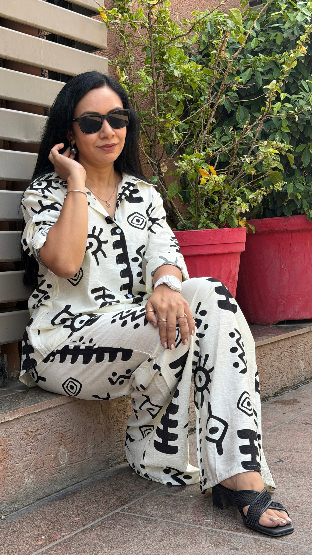 Monochrome Abstract Graphic Korean Dress