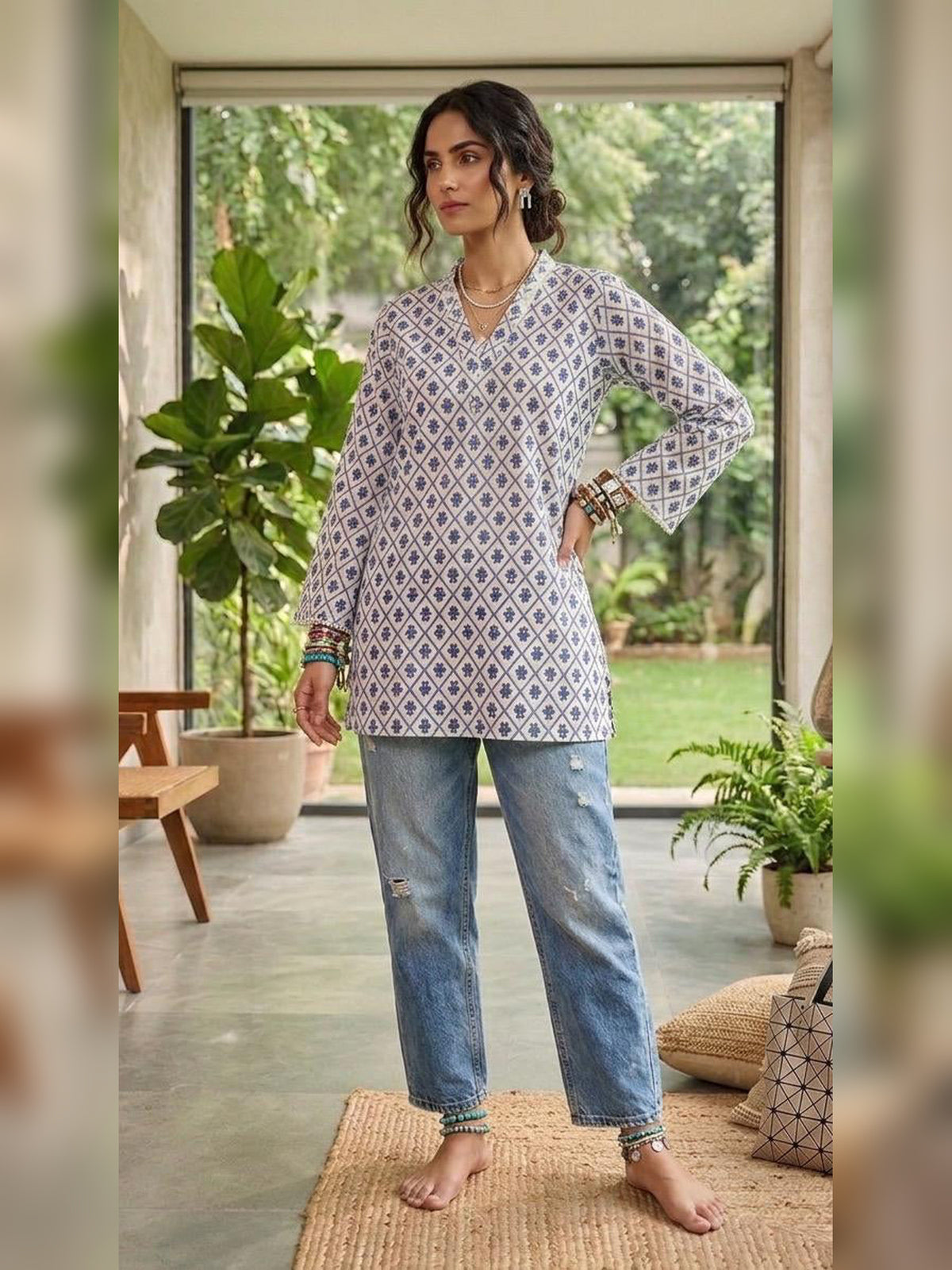 White & Navy Diamond Print V-Neck Short Kurti